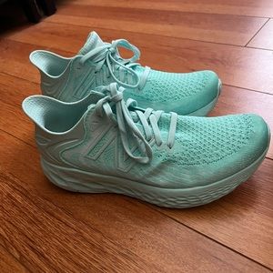 New Balance 1080 x 11 Fresh Foam Sneakers Size 8